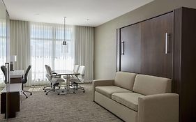 Calgary Airport Marriott In-Terminal Hotel